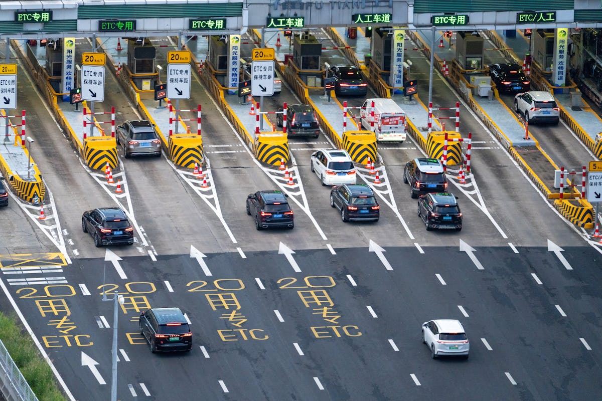 Driving in Athens: Parking, Tolls and Local Tips