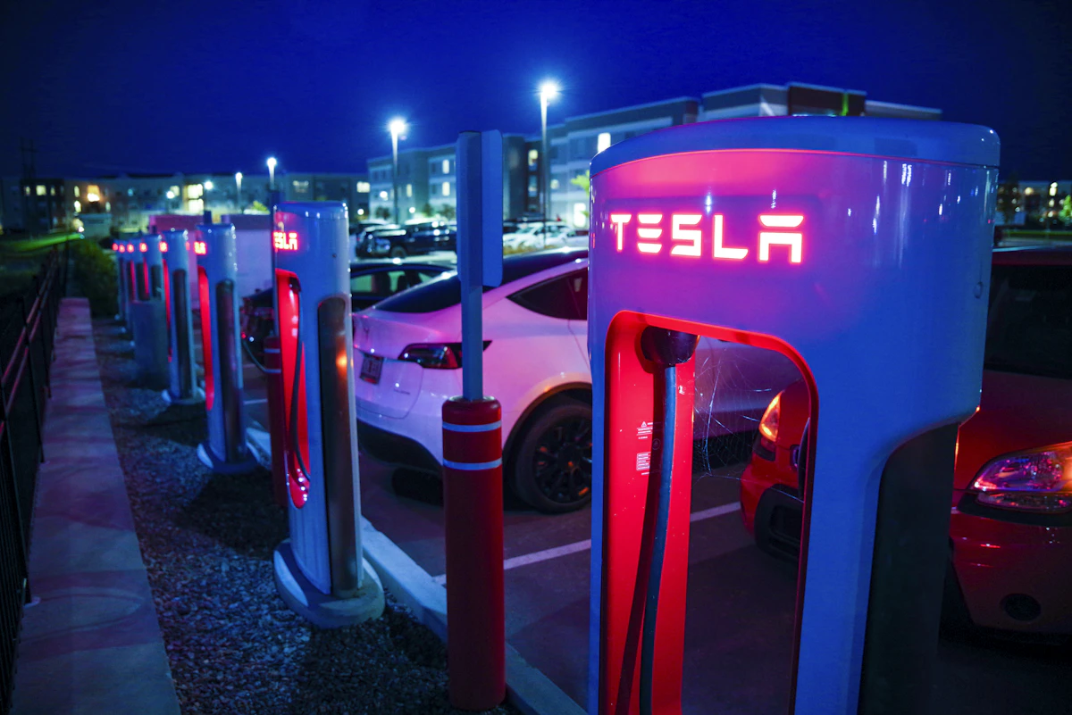 Tesla credit swings, electric semi savings, and what fleet managers need to know