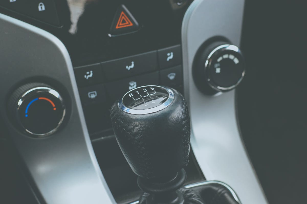 Top 10 Affordable Manual Transmission Cars for Everyday Drivers