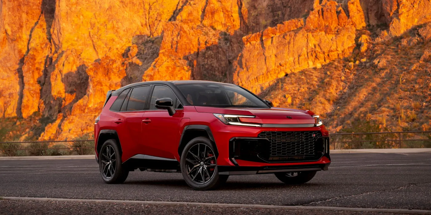Ocean Rav 4 Toyota RAV4 PHEV: 150 km EV Range and New Efficiency Gains ...